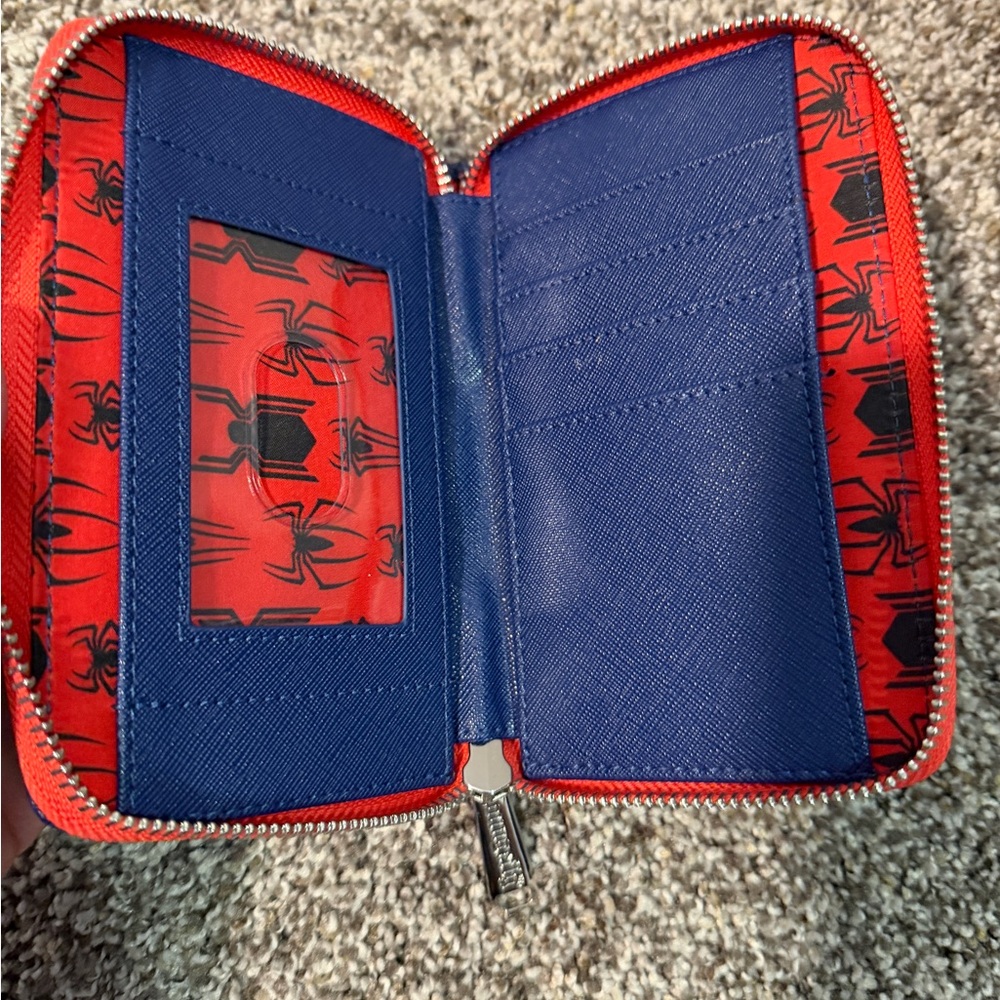 Loungefly Spider-Man Trio Wallet - Picture 3 of 3